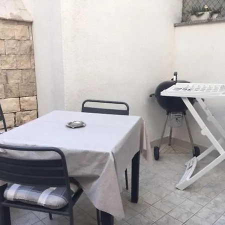 شقة Eni & Dani بولا