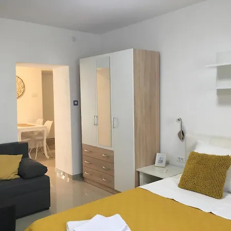 Eni & Dani Apartman *